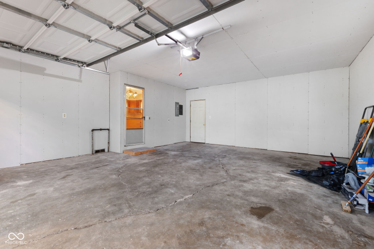 Listing Image 36