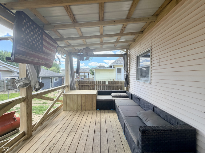 Listing Image 8