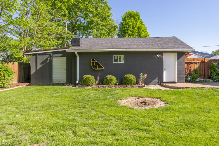 Listing Image 44