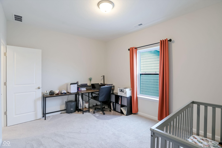 Listing Image 52