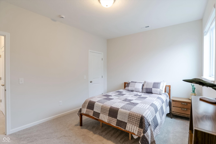Listing Image 56