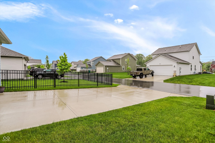 Listing Image 59