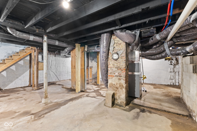 Listing Image 30