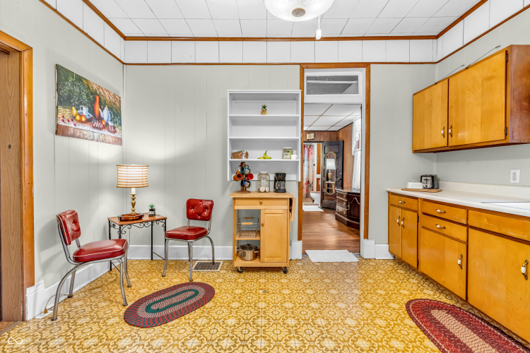 Listing Image 16