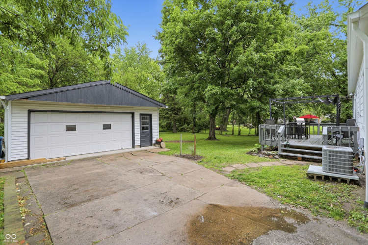 Listing Image 40