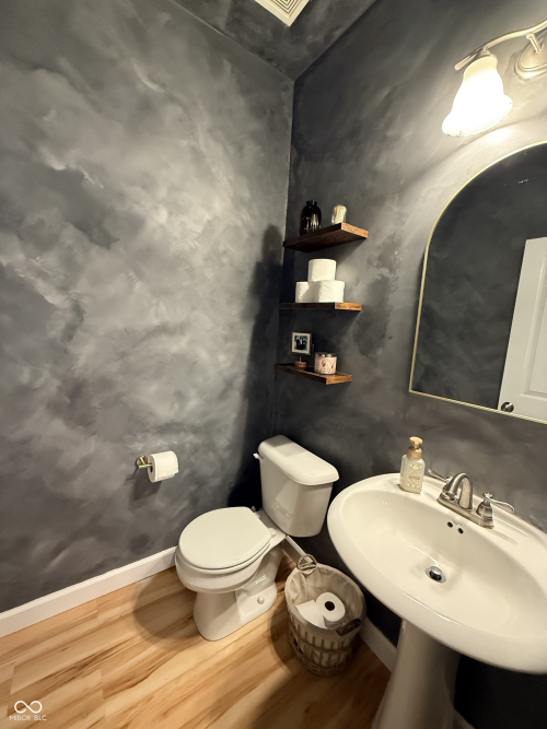 Listing Image 11