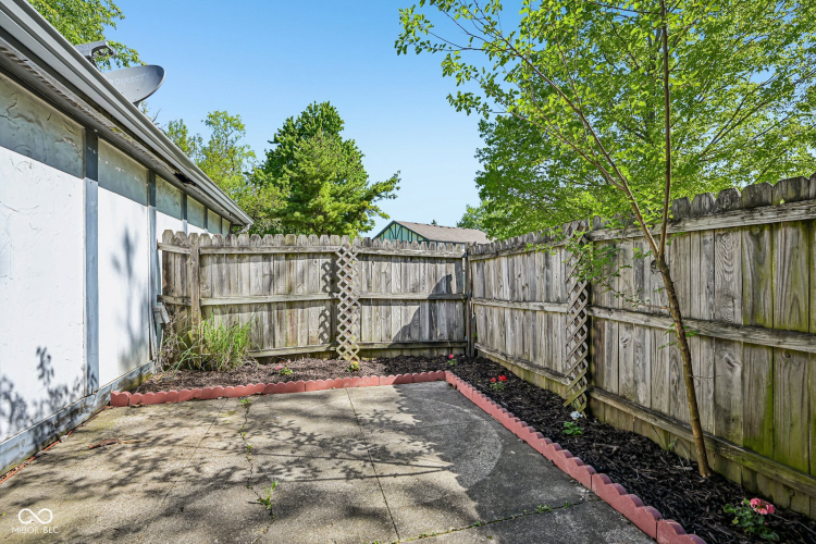 Listing Image 23