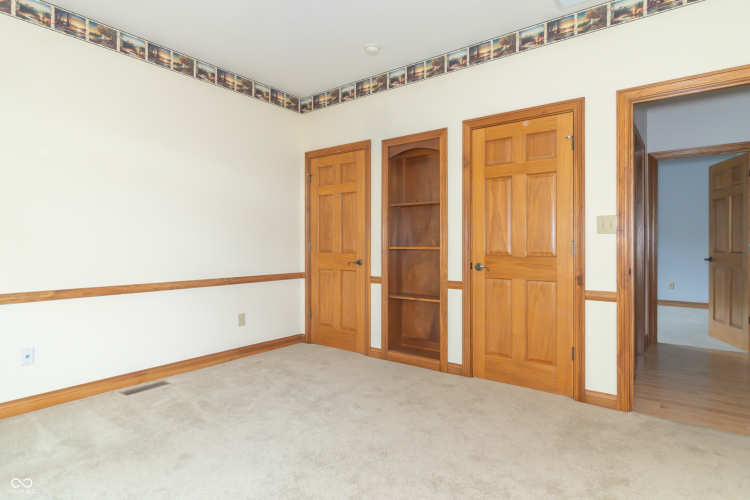 Listing Image 42