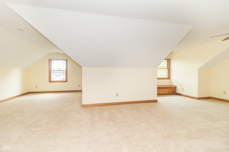 Listing Image 48