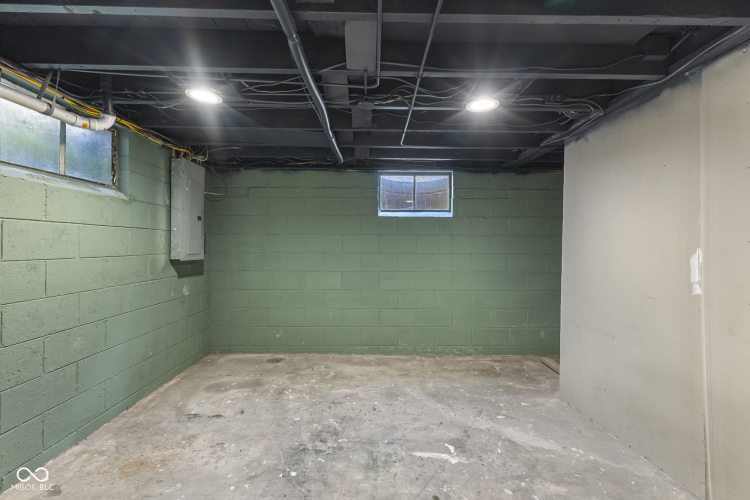 Listing Image 35