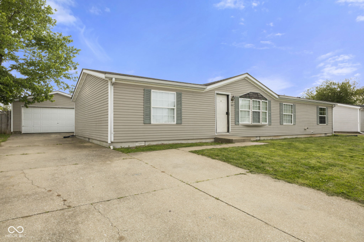 Listing Image 3