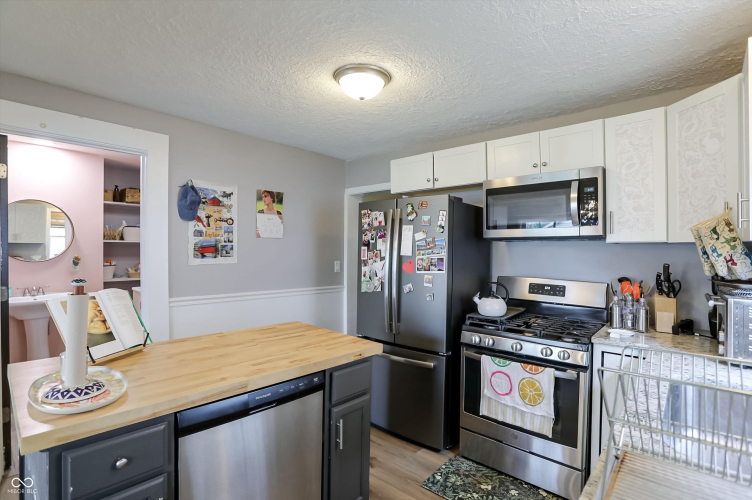 Listing Image 21