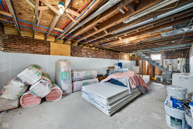 Listing Image 48