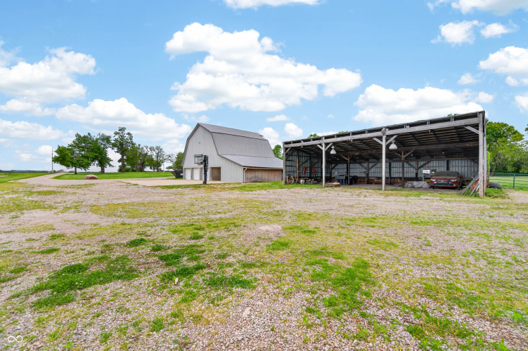 Listing Image 79
