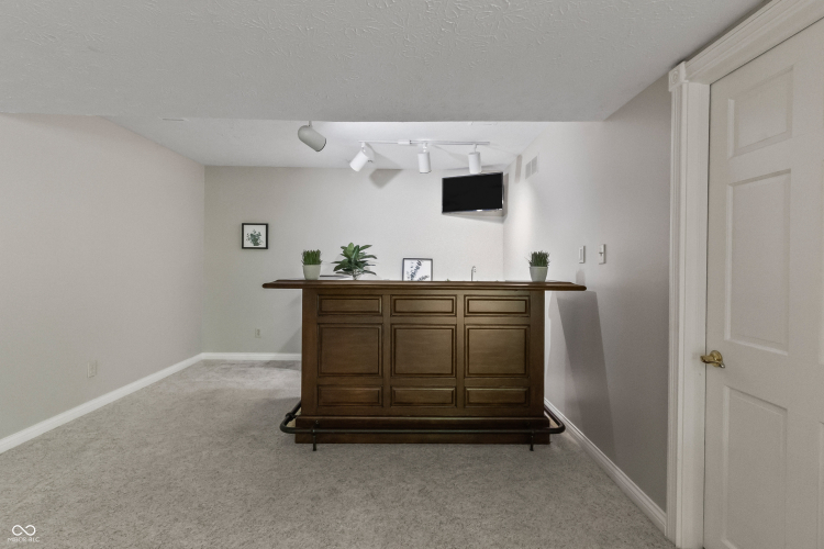 Listing Image 50