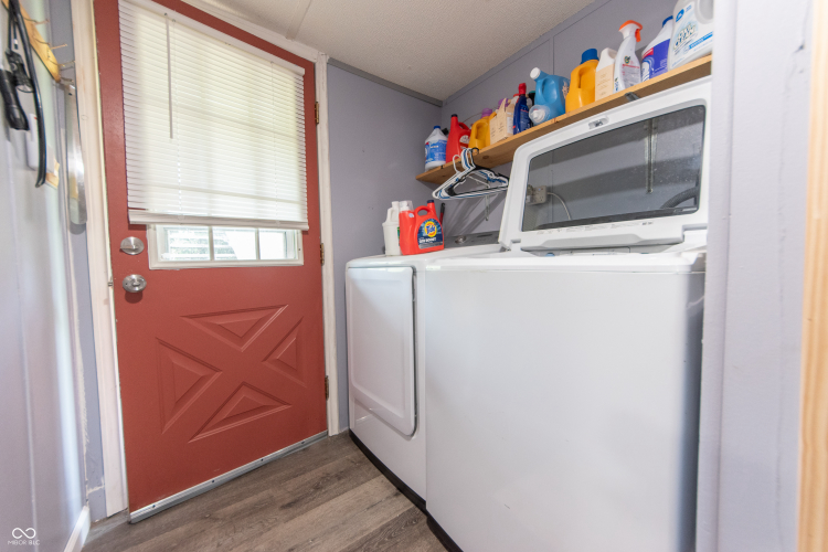 Listing Image 21
