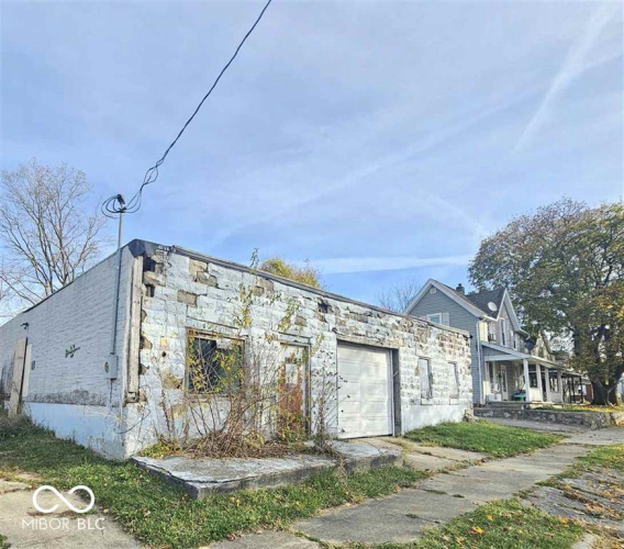 Listing Image 15