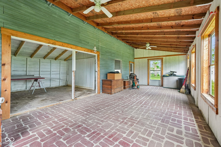 Listing Image 103
