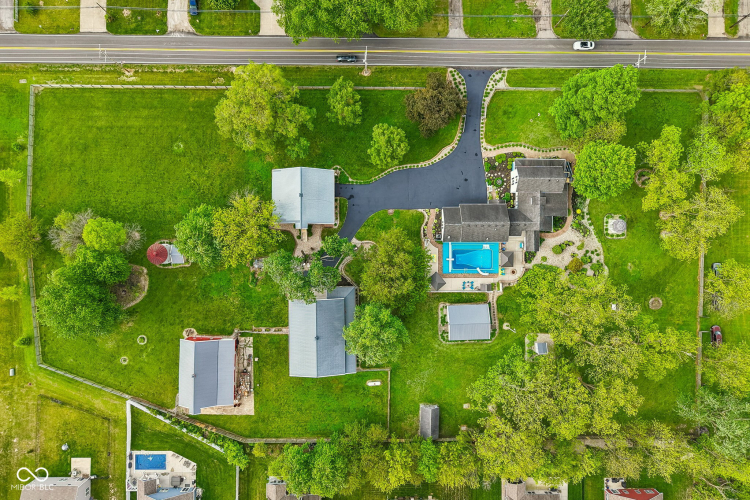 Listing Image 111