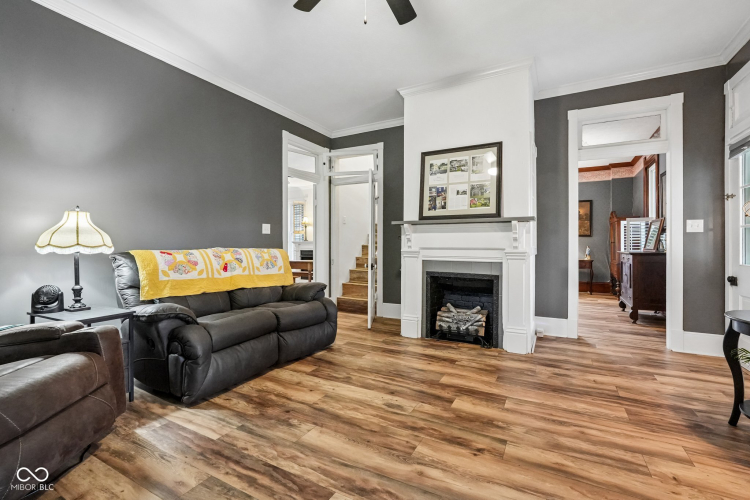 Listing Image 13