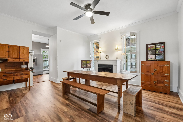 Listing Image 19