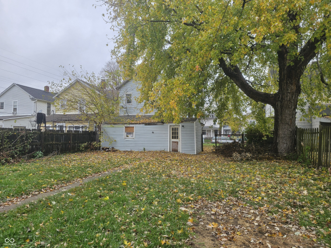 Listing Image 11