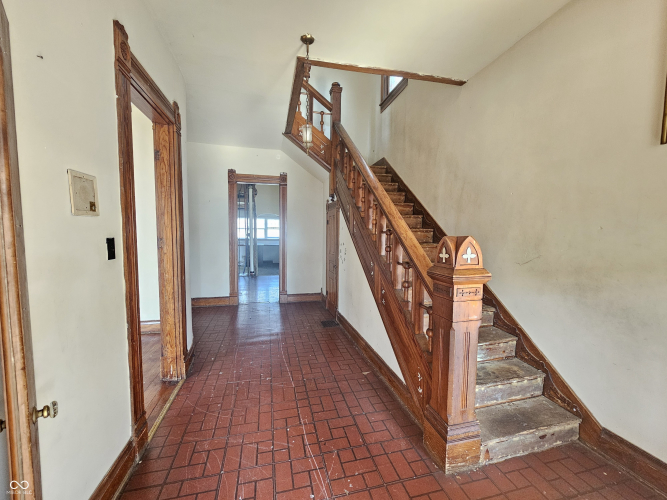 Listing Image 18