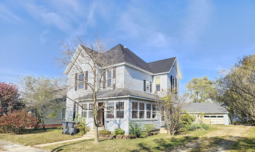 Listing Image 3