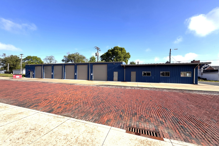 Listing Image 14