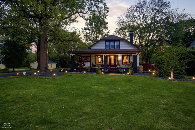 Listing Image 16