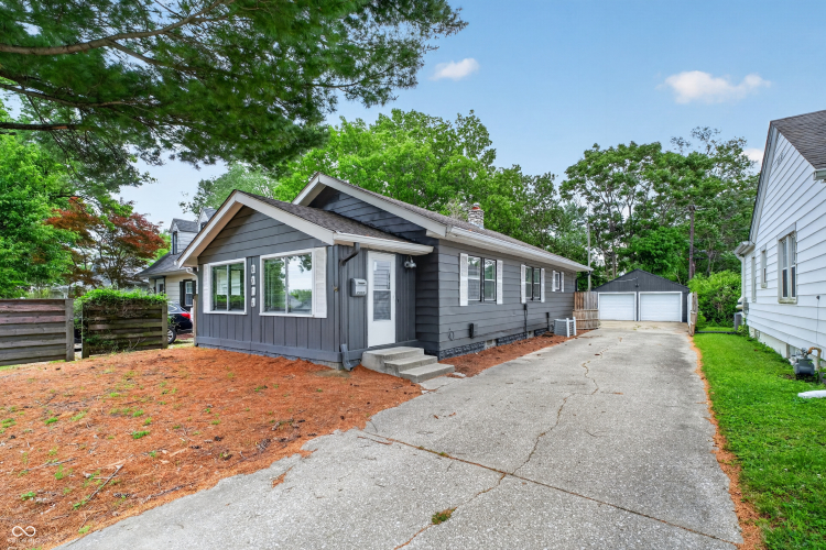 Listing Image 9