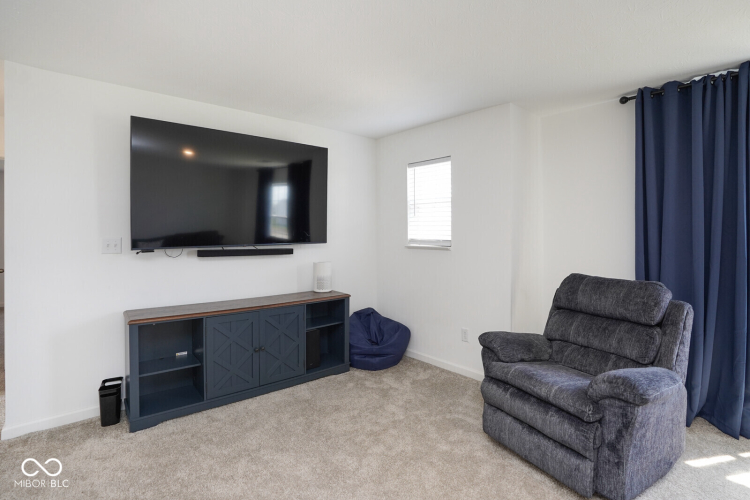 Listing Image 50
