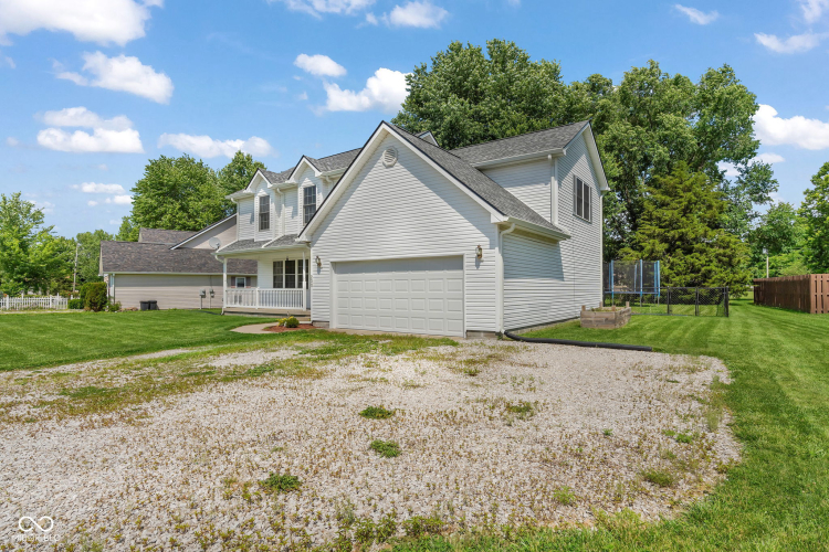 Listing Image 6