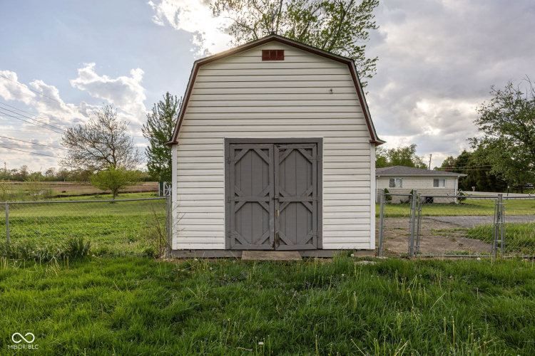Listing Image 40
