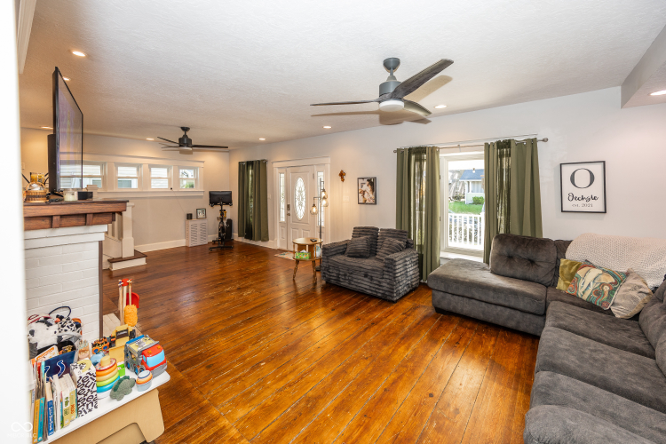 Listing Image 20