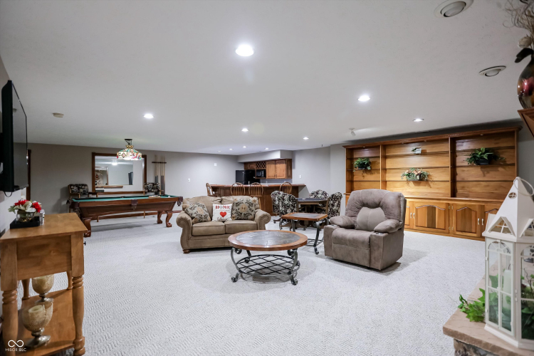 Listing Image 49
