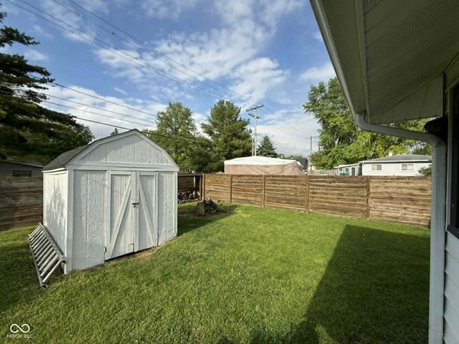 Listing Image 16