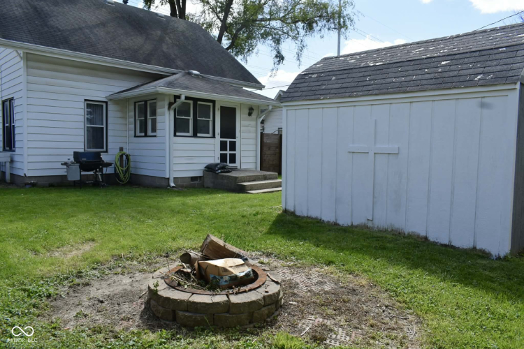 Listing Image 17