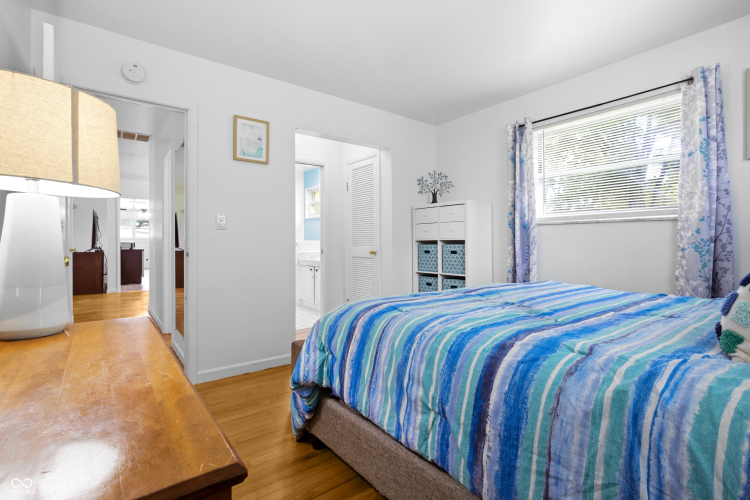 Listing Image 20
