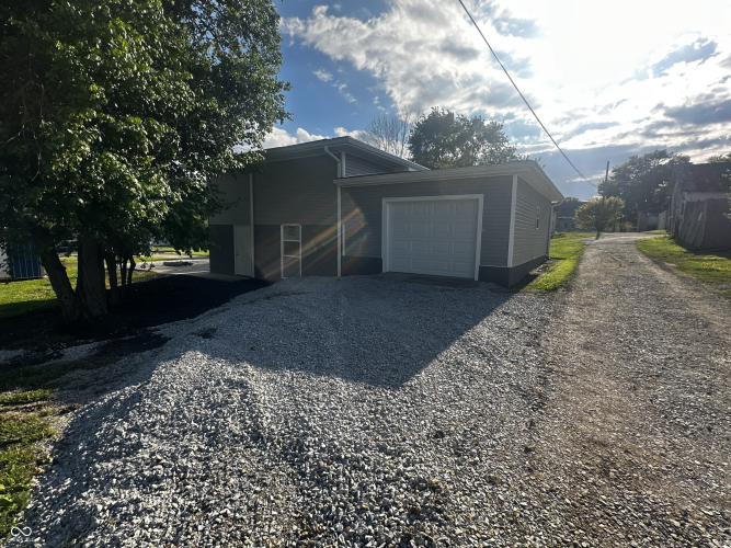 Listing Image 46