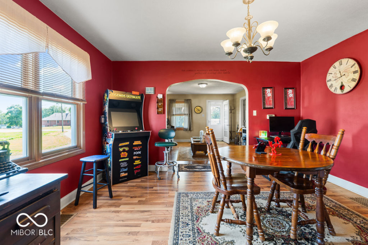 Listing Image 13