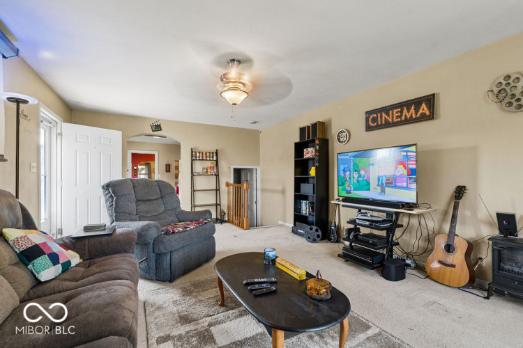 Listing Image 18