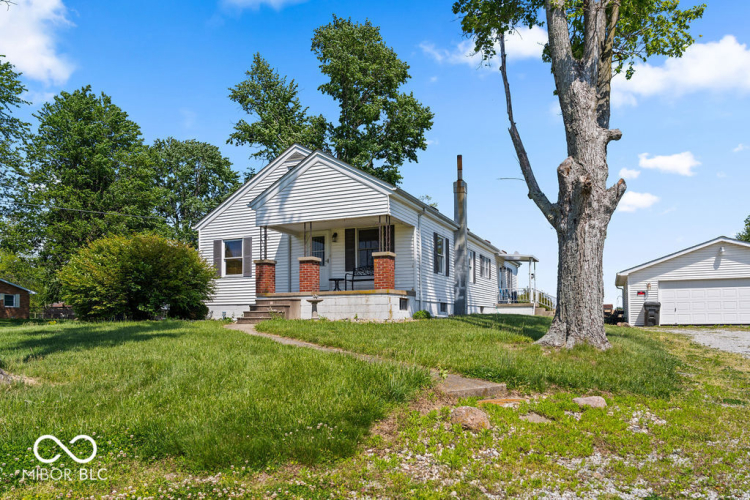 Listing Image 3
