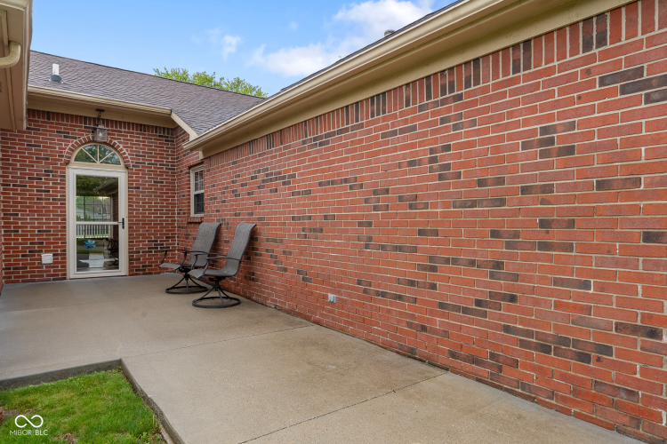 Listing Image 25