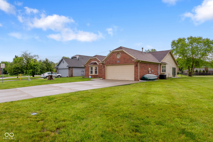 Listing Image 27