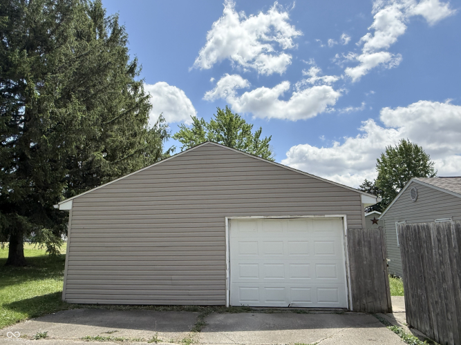 Listing Image 13