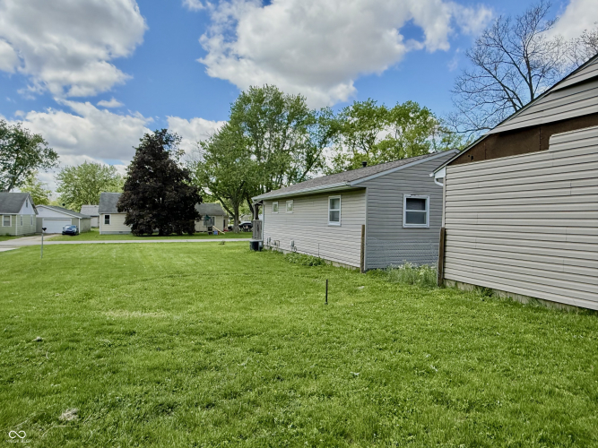 Listing Image 14