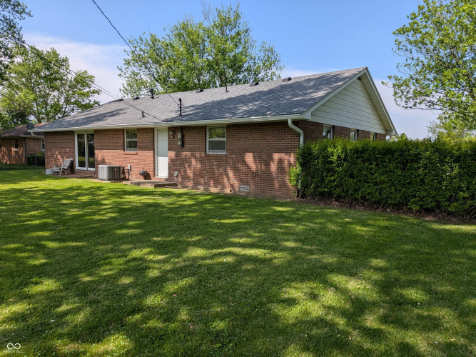 Listing Image 11