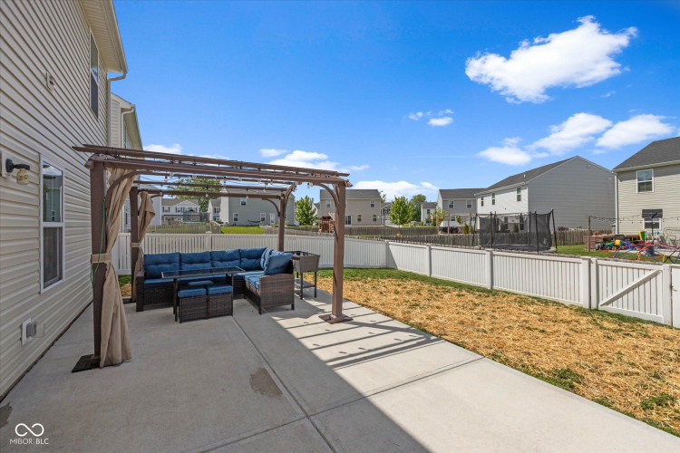 Listing Image 21
