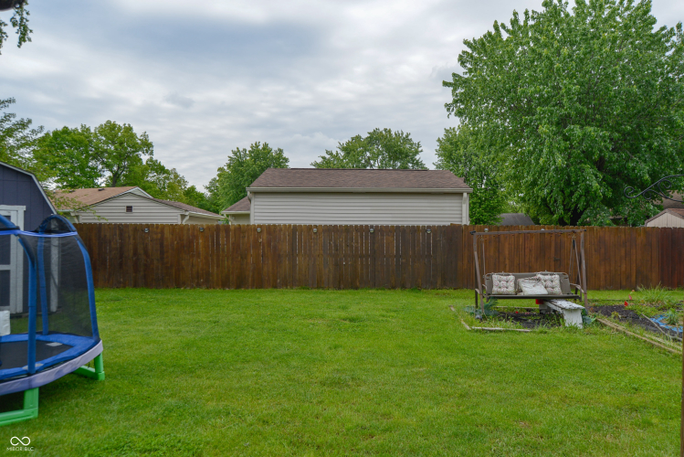 Listing Image 15